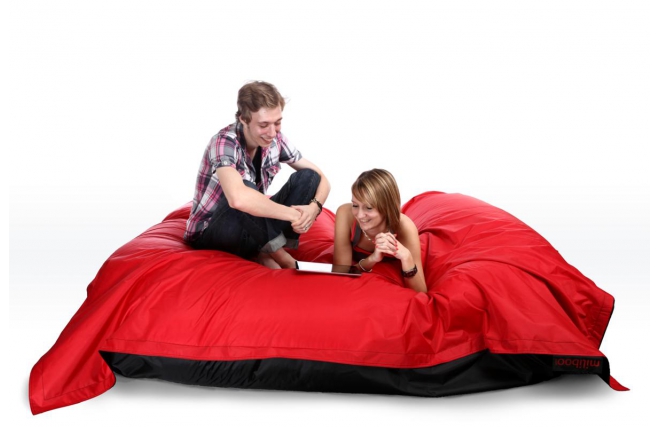 Pouf gigante design nero e rosso FAMILY MILIBAG 