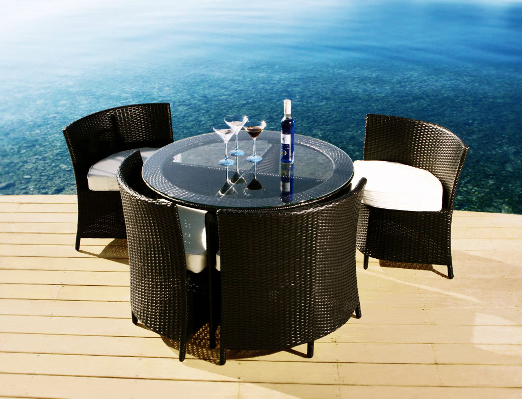 Set FIDJI - 4 SEDIE E 1 TAVOLO  colore nero