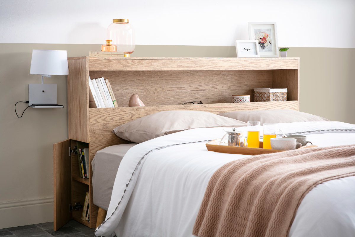 Applique da parete design con presa USB in metallo Bianco PLUG