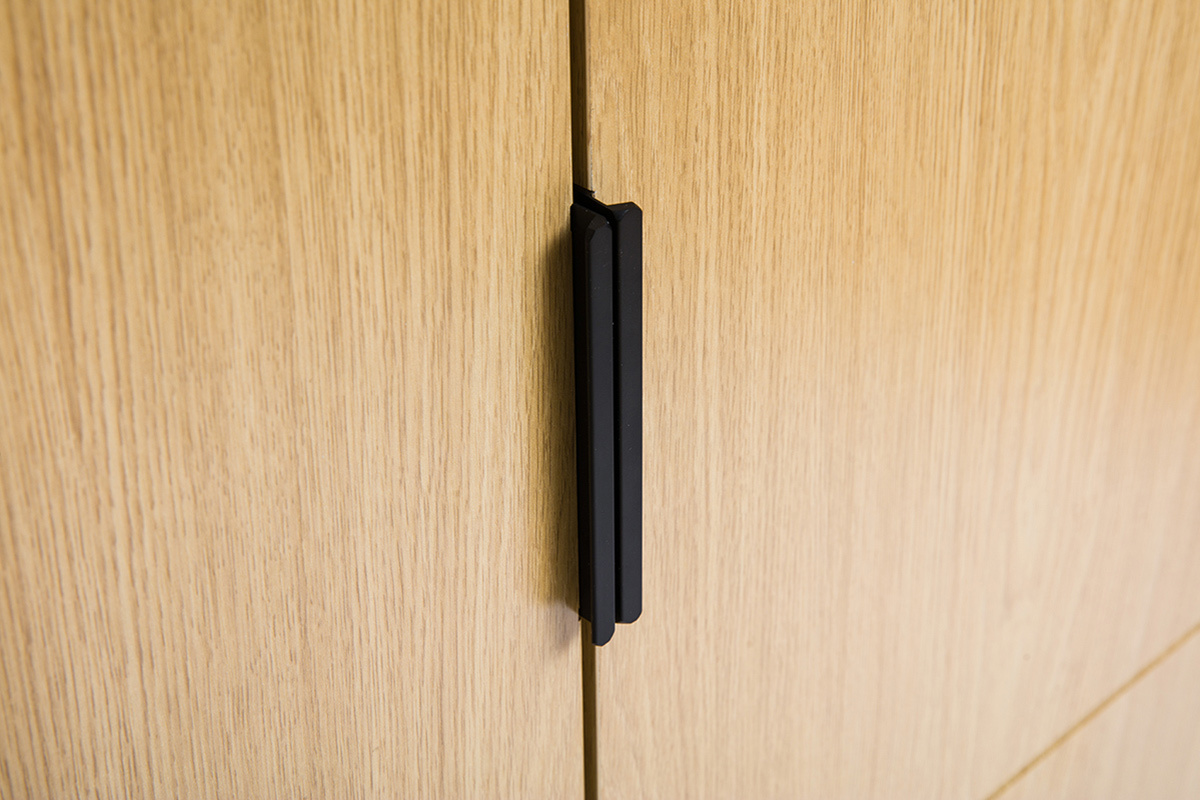 Armadio con appendiabiti in finitura legno di quercia L90 cm GARENCE