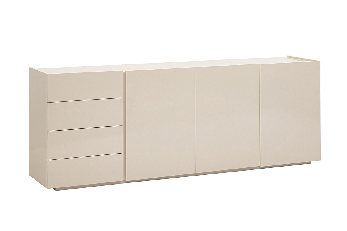 Buffet beige lucido con 3 porte e 4 cassetti, vista da 3/4.