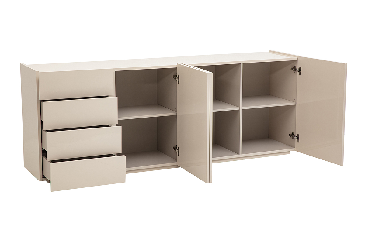 Buffet beige lucido con 3 porte aperte e 4 cassetti visibili.