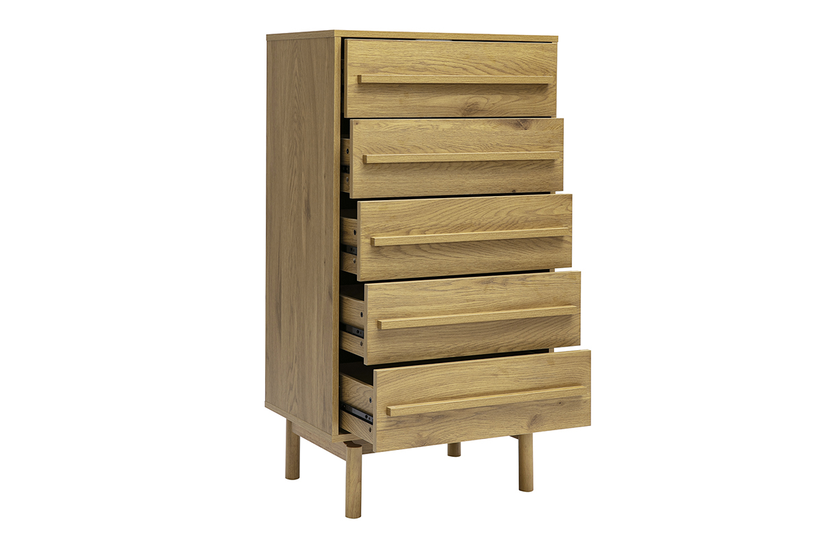 Cassettiera alta in legno di quercia, 5 cassetti, vista 3/4, gambe in legno massiccio di caucci�.