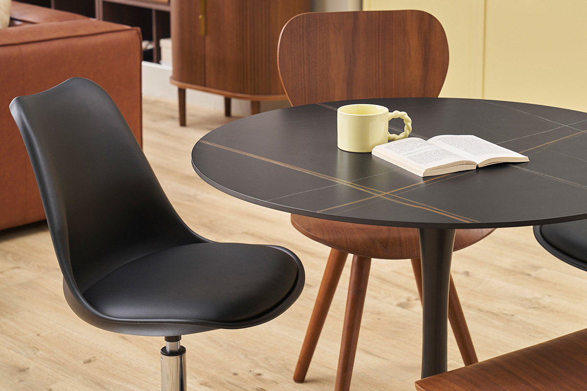 Chaise design pivotante noire et m�tal chrom� STEEVY V2 V2