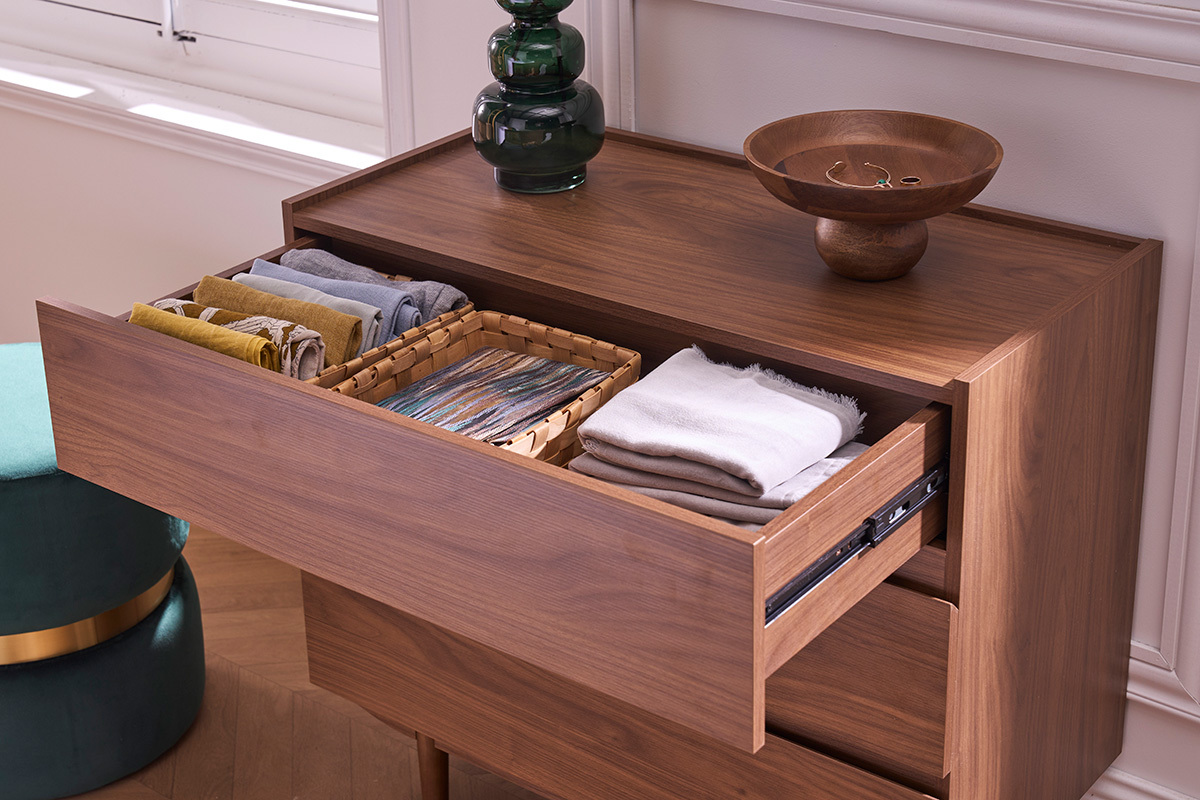 Com 3 cassetti in legno scuro L80 cm SANAA