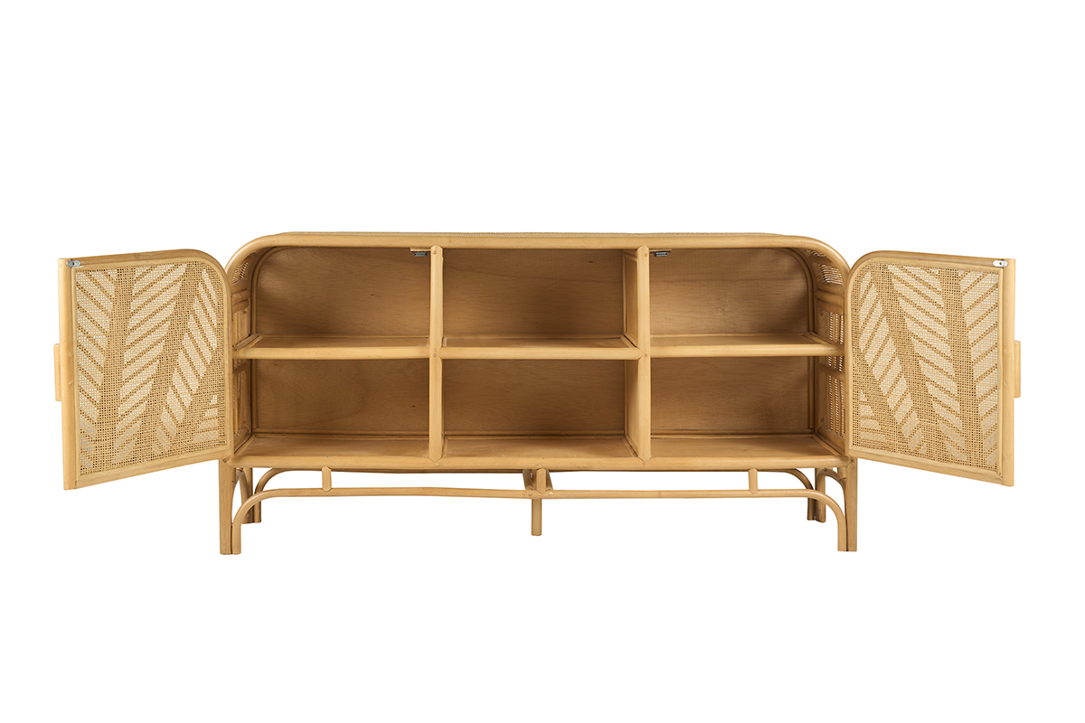 Buffet vintage in rattan con porte aperte, mostrando sei scaffali interni.