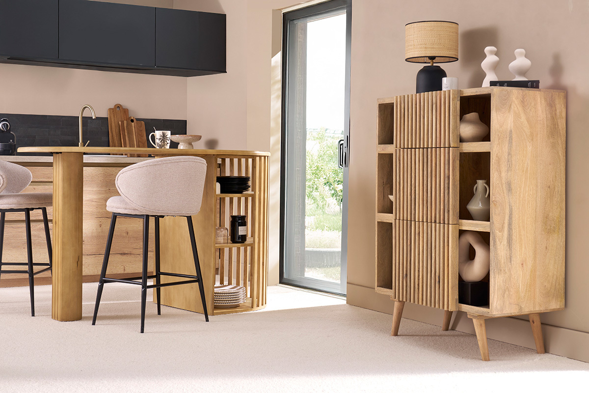 Credenza alta in mango con porte scorrevoli ALBA