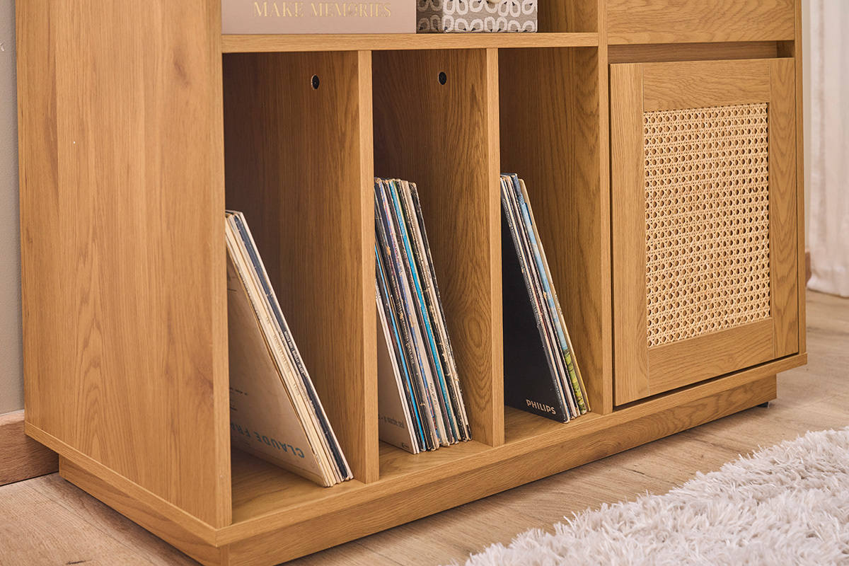 Credenza portavinili finitura legno chiaro rovere e intreccio in rattan L95 cm ALICANTE