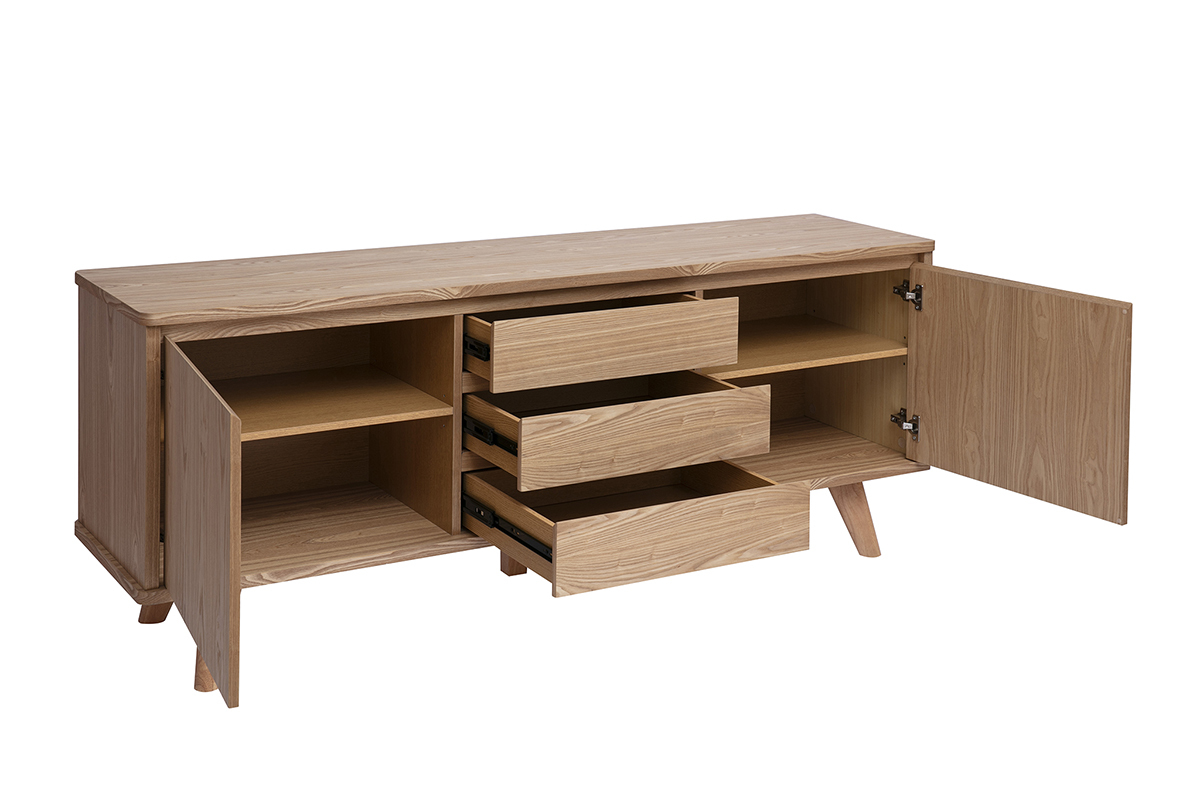 Buffet scandinavo in legno chiaro di frassino con 2 ante e 3 cassetti, vista a 3/4.