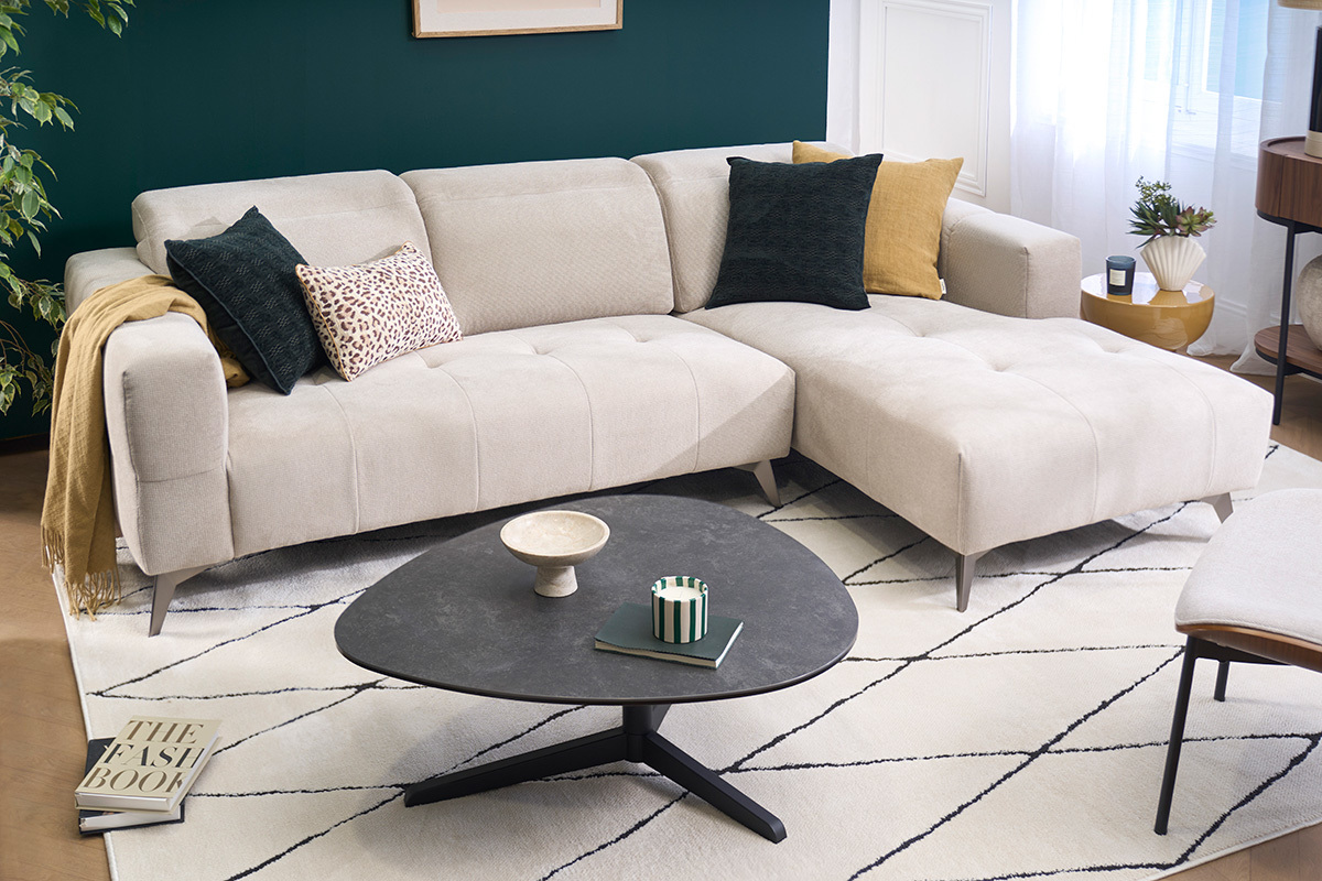 Divano ad angolo destro 3 posti con poggiatesta regolabili in tessuto ciniglia beige e metallo L236.5 cm NORELL