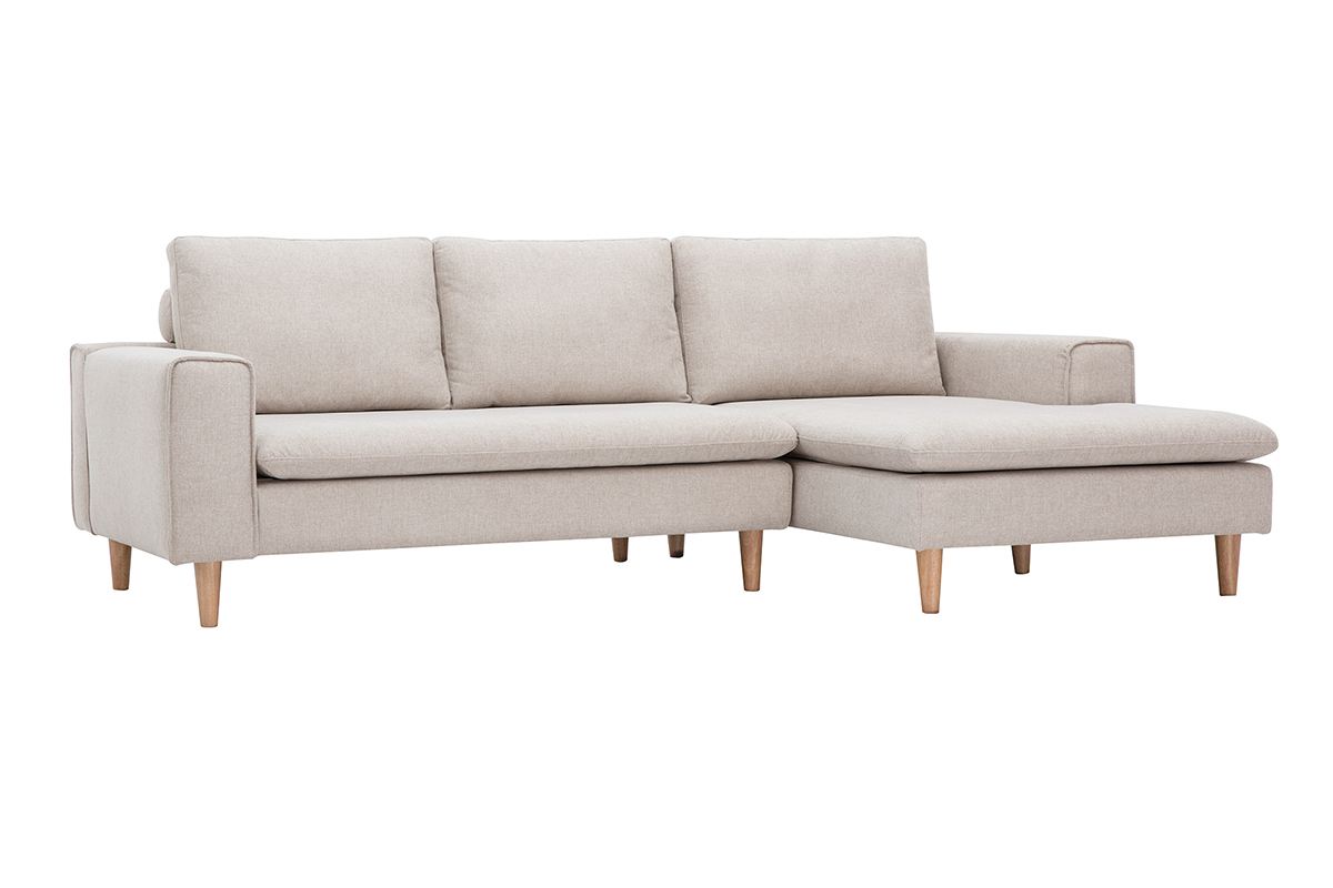Divano angolare destro beige in tessuto effetto velluto con piedi in legno chiaro, vista da 3/4.