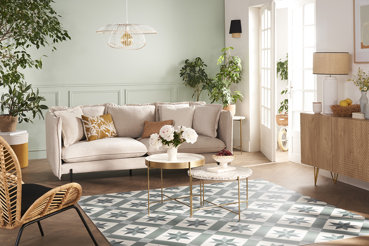Divano design 3-4 posti in tessuto velluto beige e metallo nero ALMAR