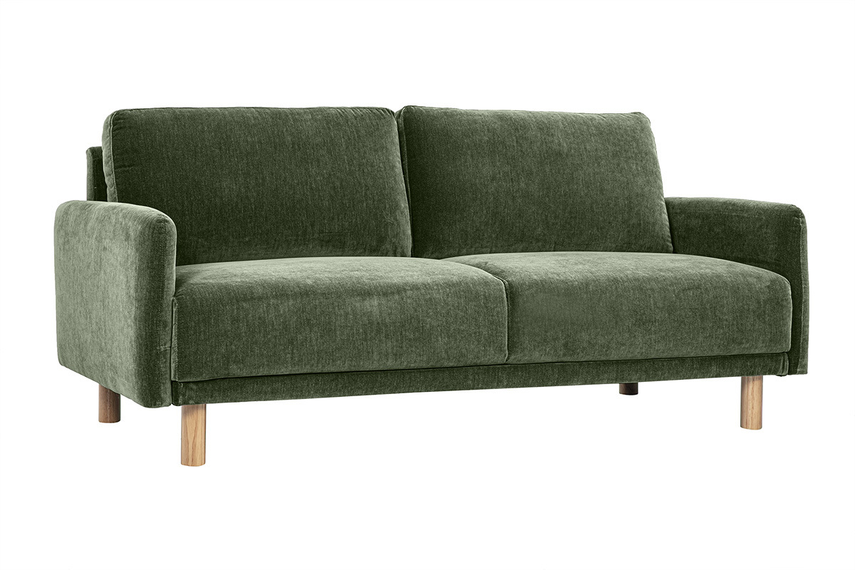 Divano a 3 posti in tessuto effetto velluto verde kaki con piedi in legno chiaro, vista da 3/4.