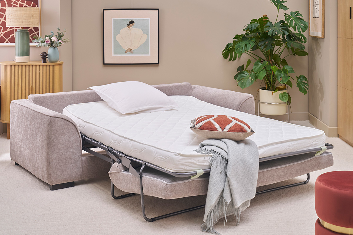 Divano letto 3 posti in tessuto effetto velluto beige con materasso 12 cm ARMAND