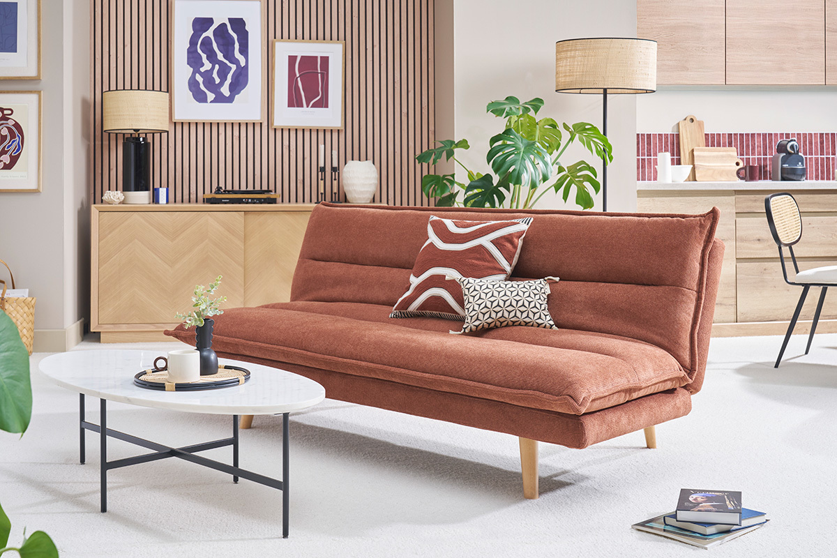 Divano letto a 3 posti in tessuto ciniglia testurato terra bruciata e legno chiaro BINGO