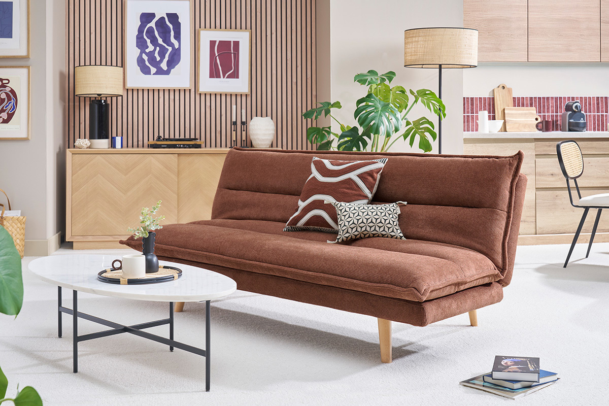 Divano letto a 3 posti in tessuto ciniglia testurato terra bruciata e legno chiaro BINGO