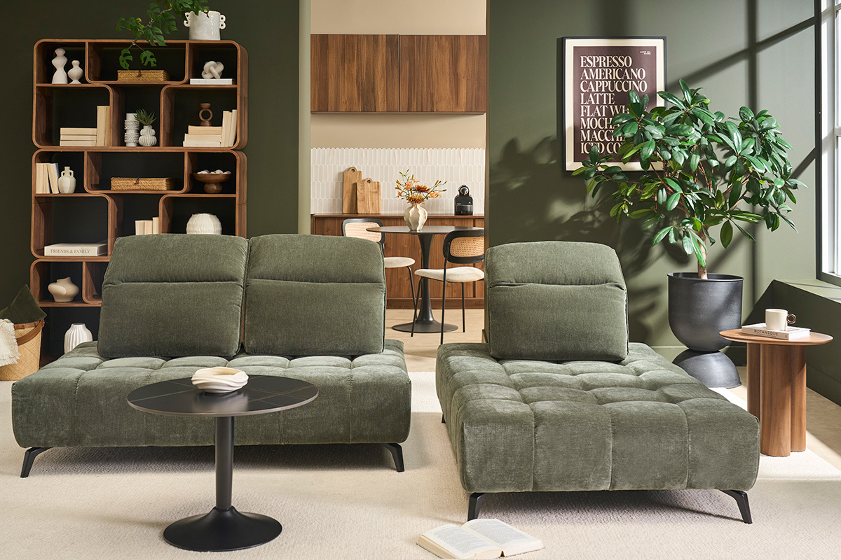 Divano modulabile 4 posti con poggiatesta regolabili in tessuto effetto velluto verde kaki e metallo nero OLMO
