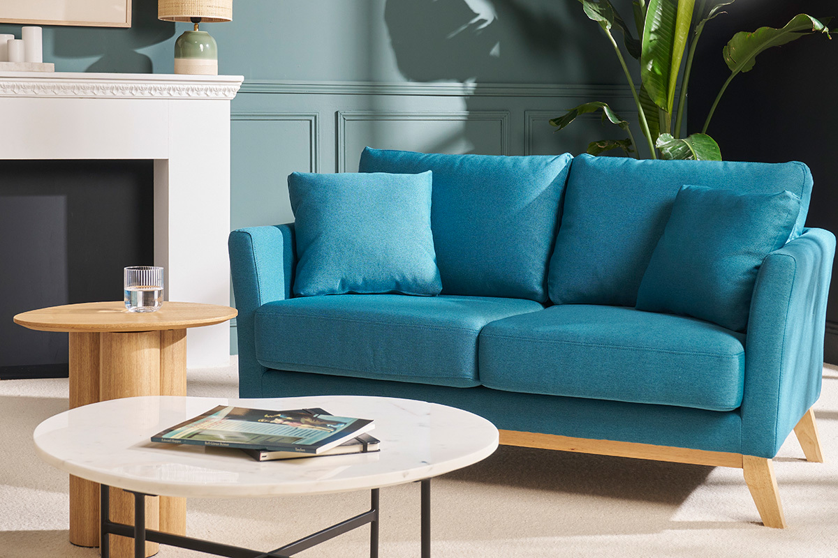 Divano scandinavo 2 posti foglia di t e piedi in legno chiaro OSLO