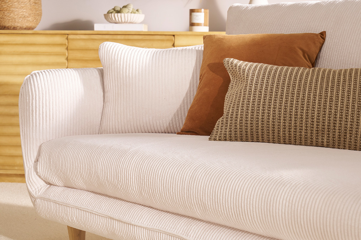 Divano scandinavo 3 posti in velluto a coste color crema e legno chiaro CREEP