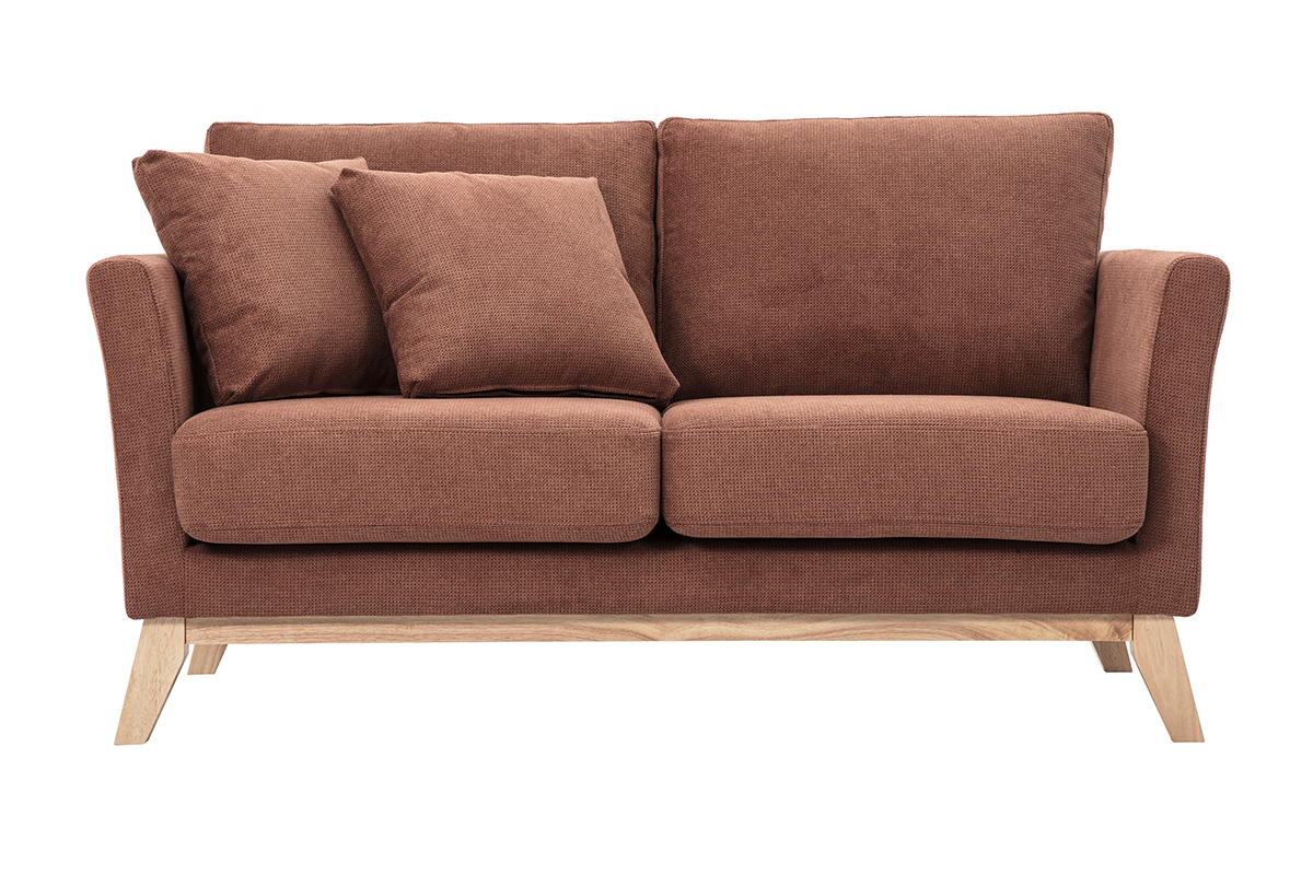 Divano 2 posti in tessuto ciniglia color terra bruciata e piedi in legno chiaro, vista frontale.