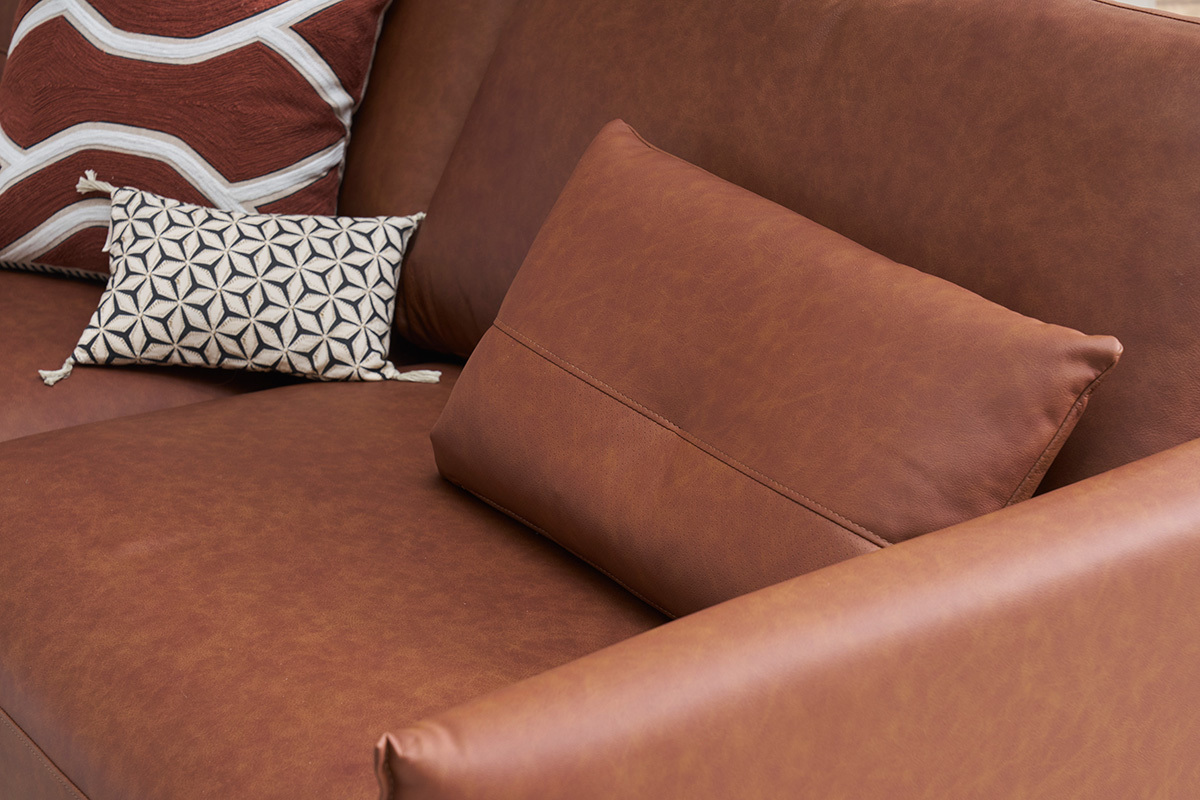 Divano vintage 3 posti in pelle marrone e legno scuro DAVEN