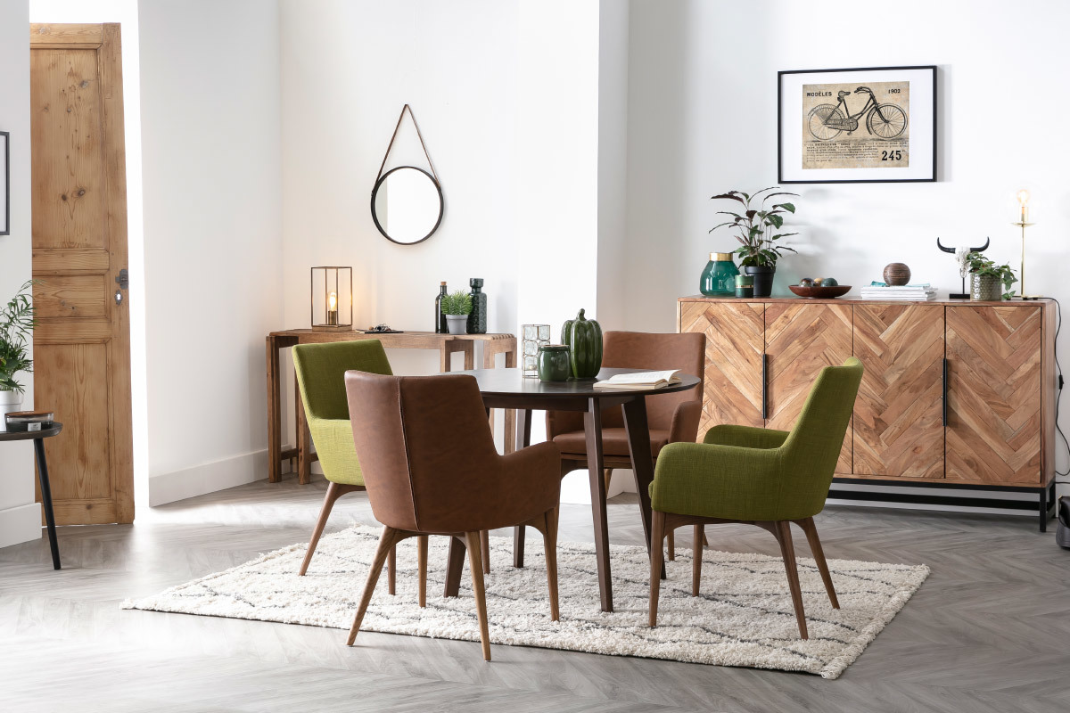 Gruppo di 2 sedie vintage PU marrone e legno SHANA