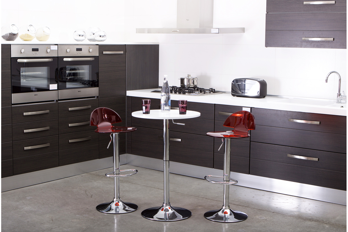 Gruppo di 2 sgabelli da bar plexiglas rosso trasparente - ORION