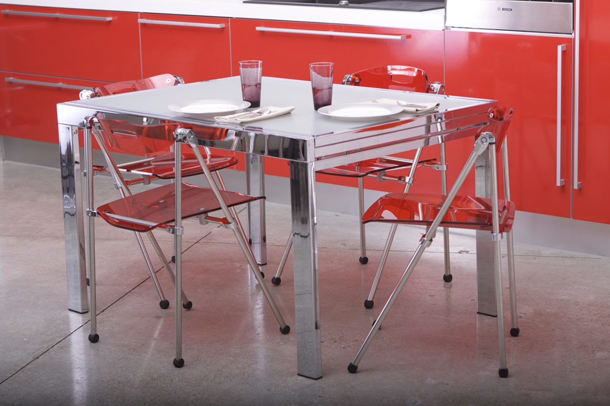 Gruppo di 4 sedie pieghevoli rosse design Juile