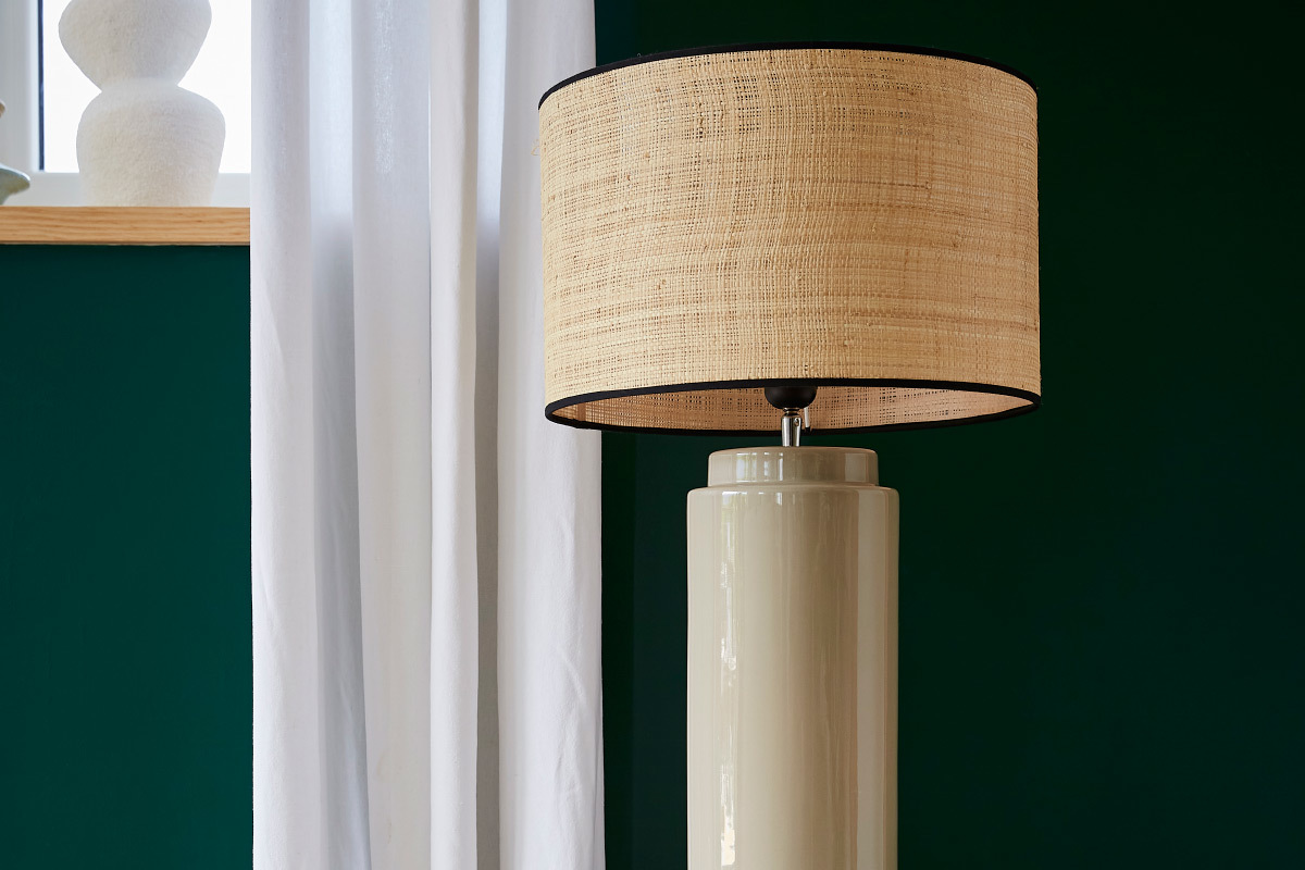 Lampada da tavolo in ceramica smaltata talpa e paralume in rafia MAJES