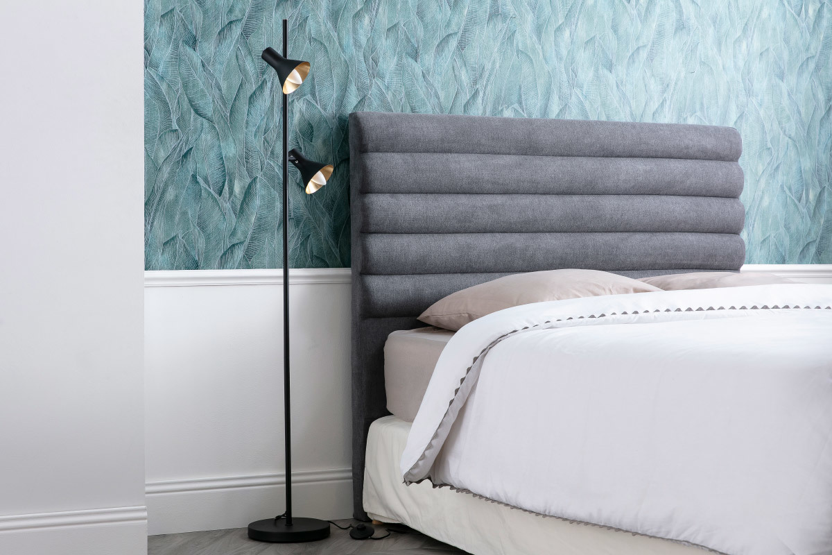 Lampada design in metallo nero opaco e interno dorato DUO