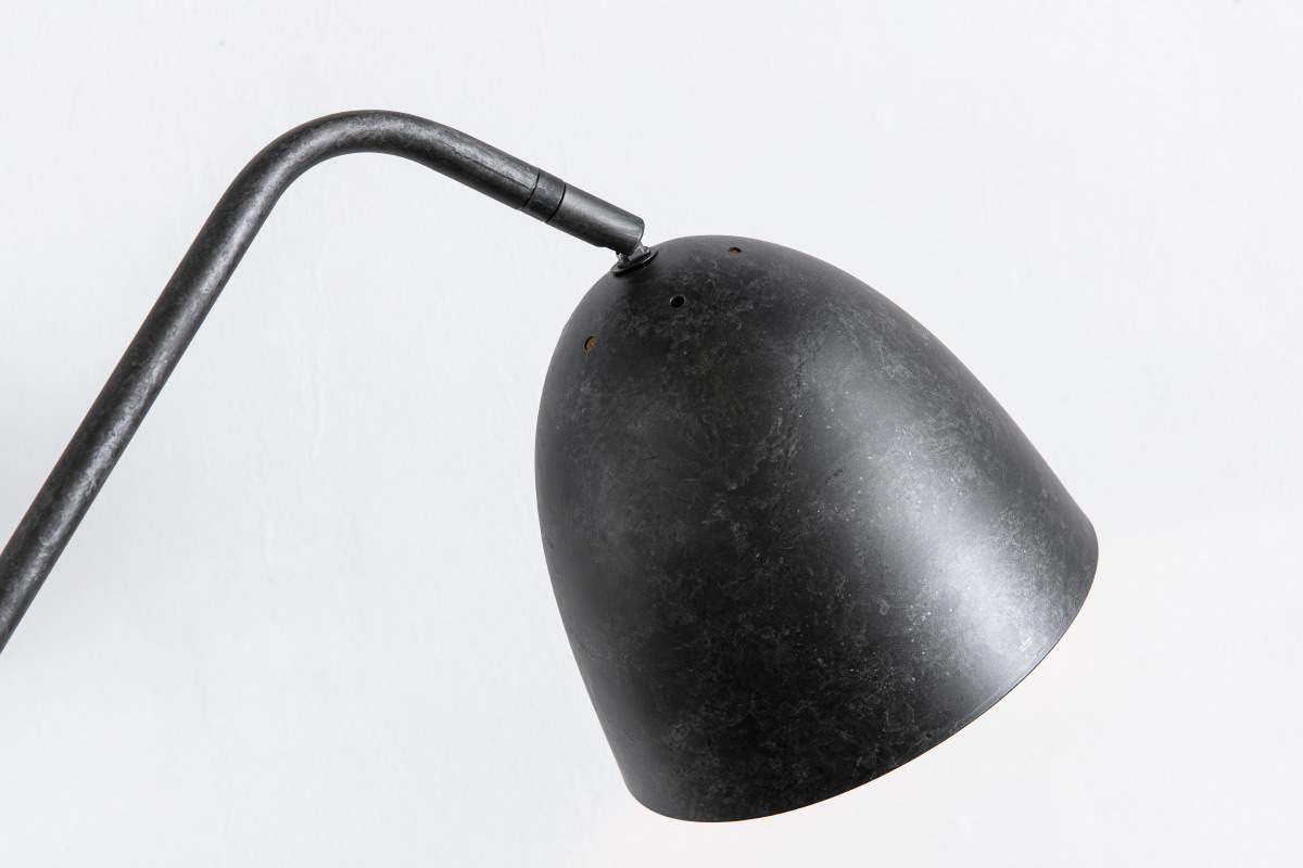 Lampada design treppiede in metallo antracite TRYO