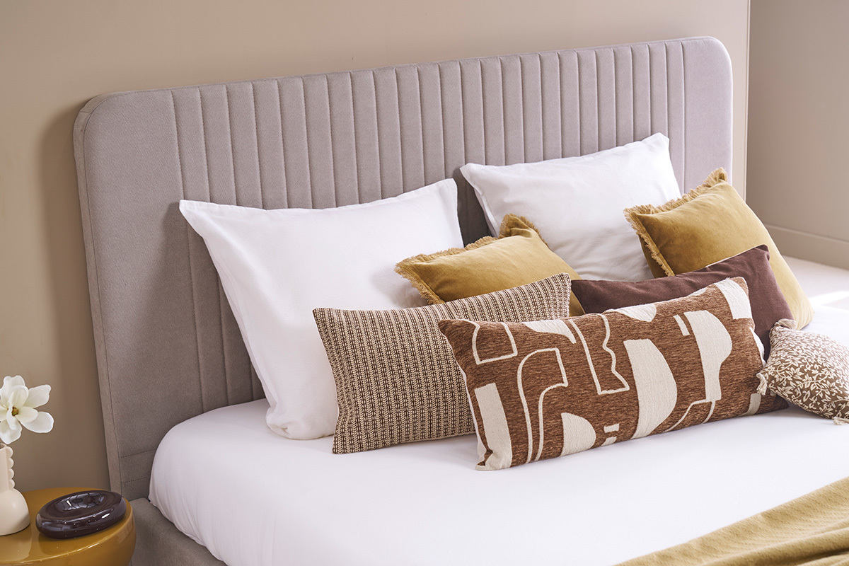 Letto matrimoniale 160x200 in tessuto tortora LINDSAY
