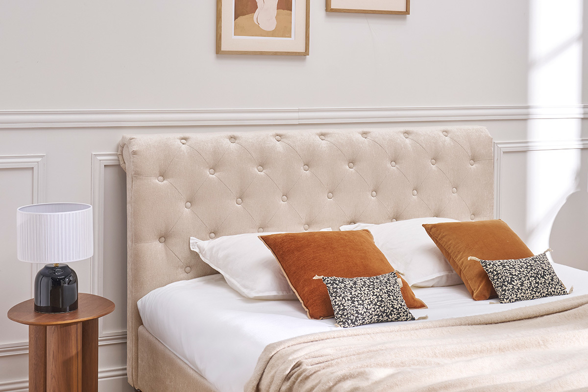 Letto matrimoniale 160x200 velluto capitonne RILEY