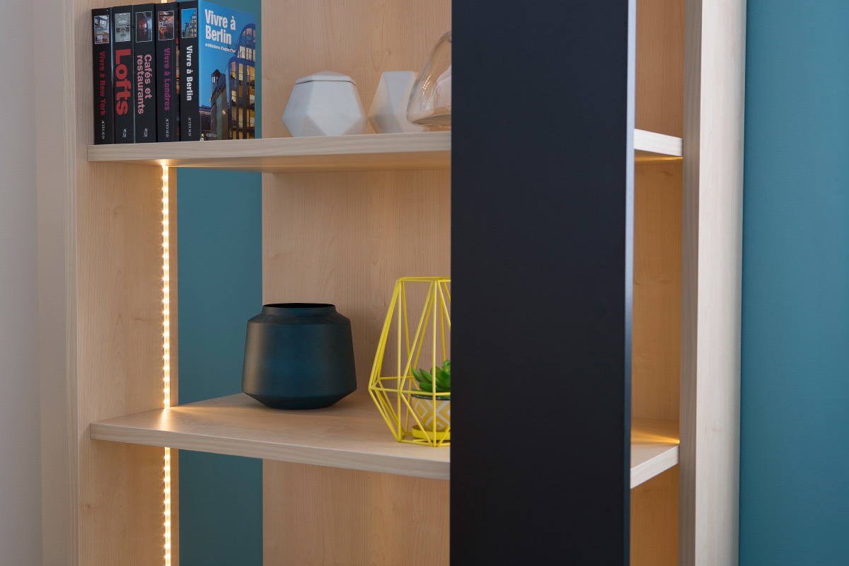 Libreria design in legno Nero con illuminazione: DOMINI