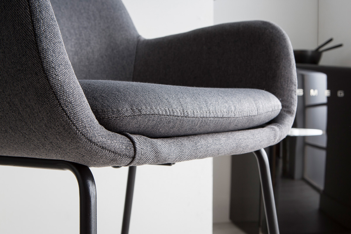 Lotto di 2 sgabelli da bar in tessuto Grigio scuro 75 cm AMICA