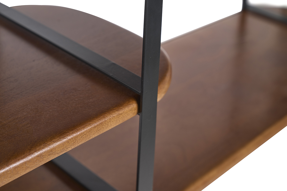 Mensola a muro in legno di mango e metallo nero vista da vicino, che mette in evidenza i ripiani e le scanalature.