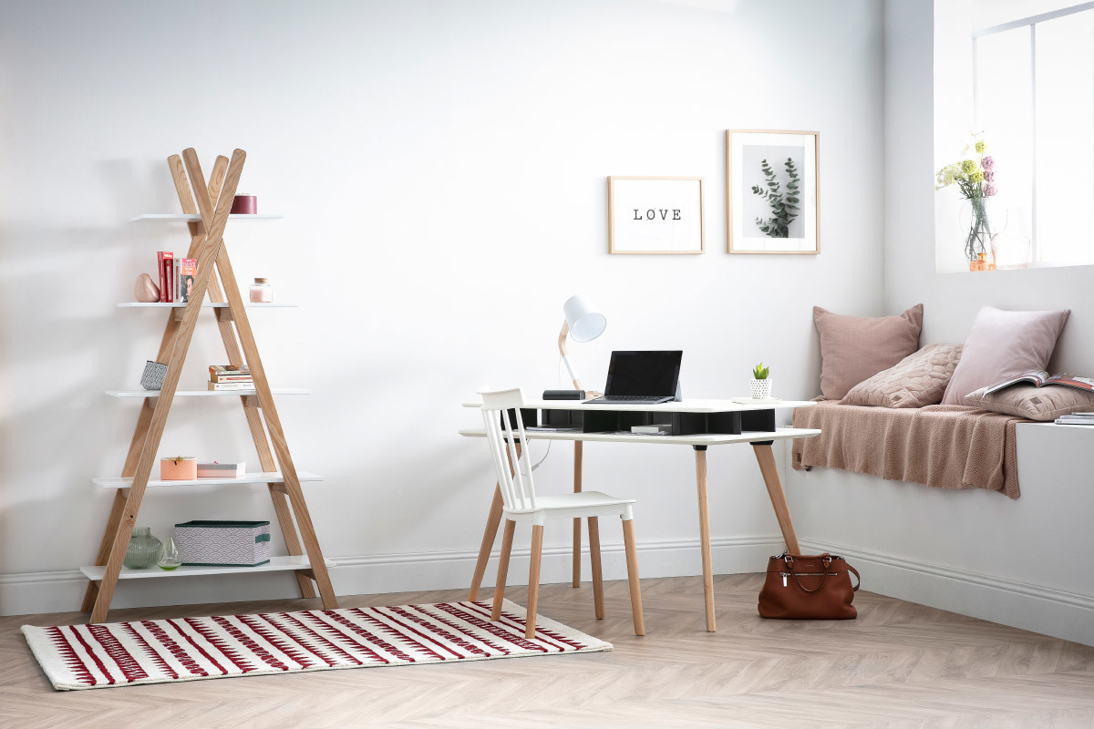 Mensola in legno chiaro e bianco stile scandinavo APACHE