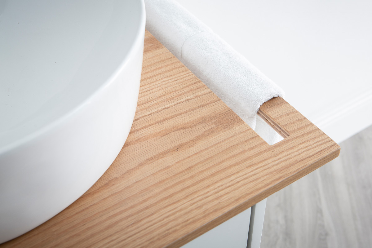 Mobile da bagno: lavabo mobile sotto al lavabo una porta Quercia e Bianco TOTEM