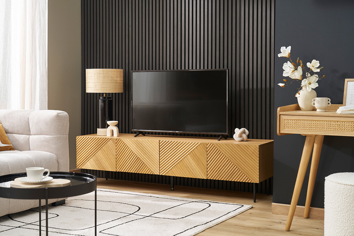 Mobile TV design in legno chiaro massello di quercia inciso e metallo nero 4 ante L180 cm ARCHIPEL