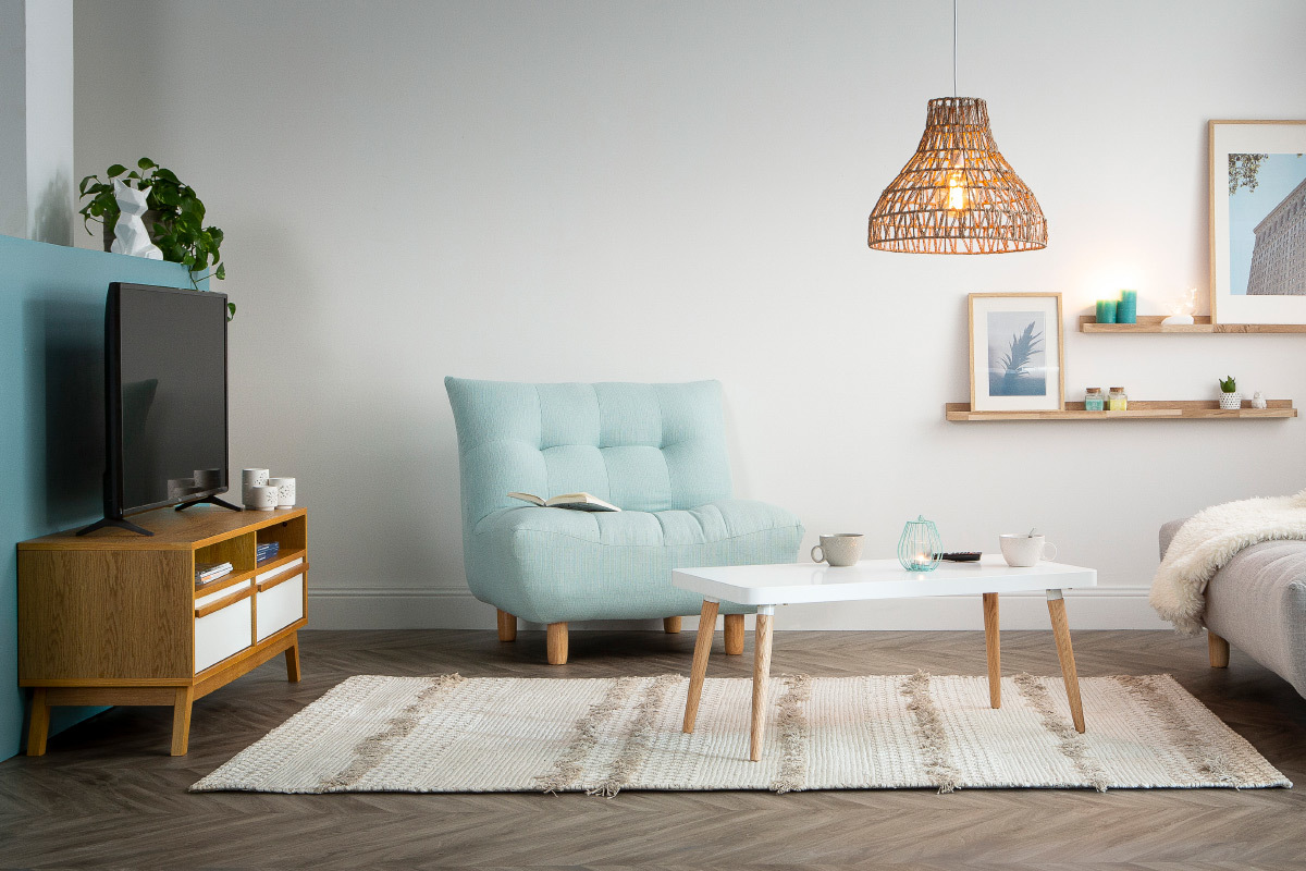 Mobile TV design scandinavo HELIA