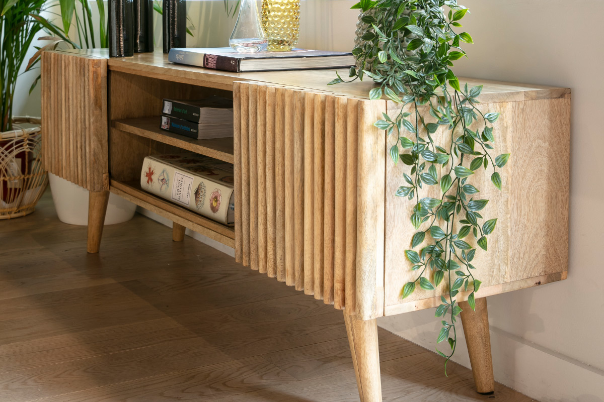 Mobile TV legno massello di mango scuro con ante scorrevoli L140 cm ALBA