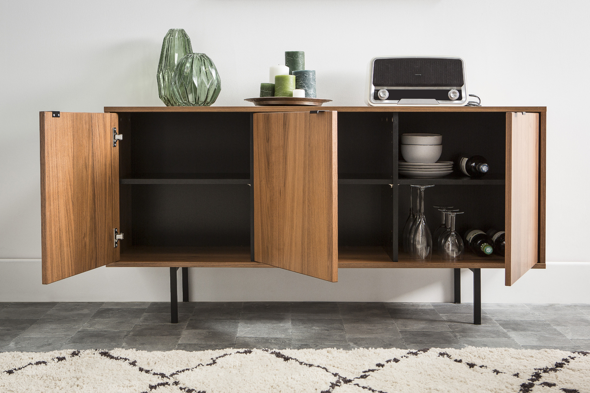 Mobiletto buffet vintage, impiallacciatura in legno di rovere, modello: OMA