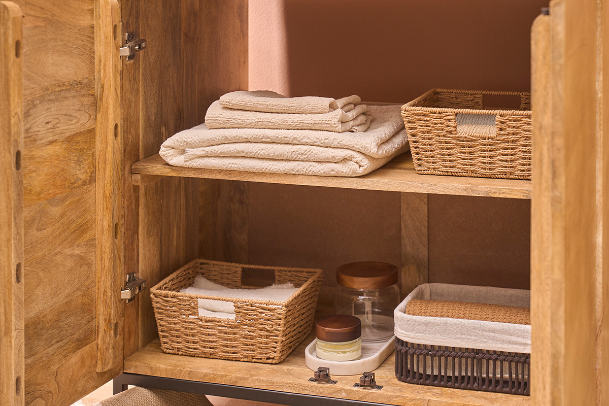 Mobiletto da bagno finitura legno chiaro, intreccio in rattan e metallo nero L80 cm MANILLE