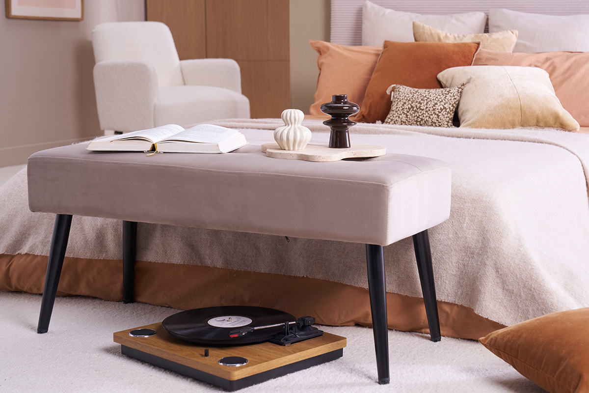 Panca design lavorazione capitonn in tessuto velluto color talpa e metallo nero L95 cm GUESTA