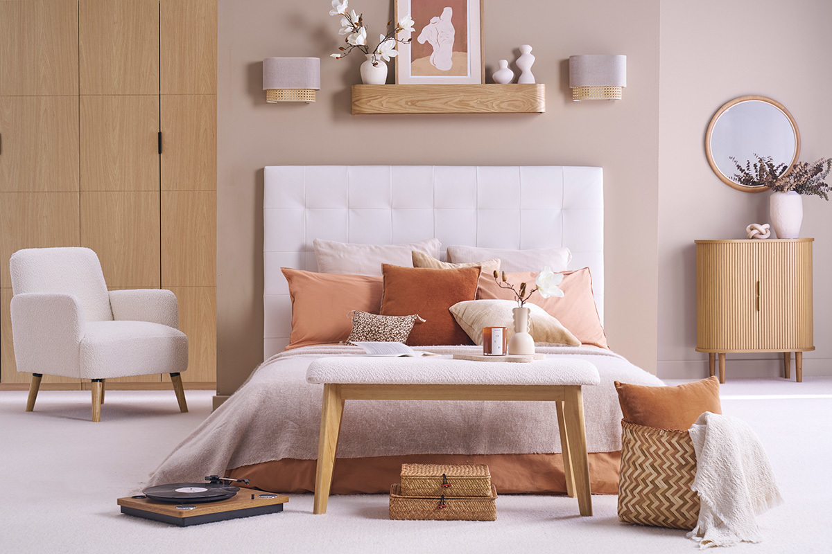 Panca scandinava in tessuto effetto lana boucl bianco e legno chiaro L92 cm ELION
