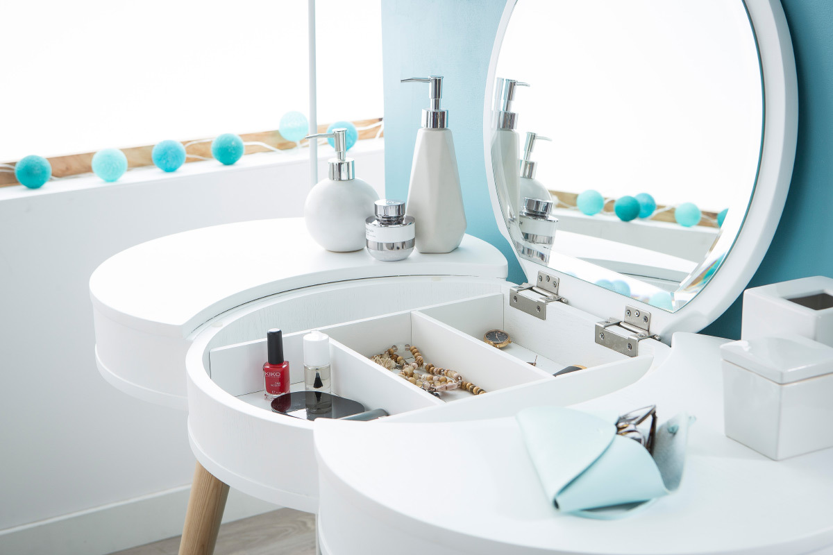 Pettiniera scandinava in legno Bianco con specchio rotondo NUBE
