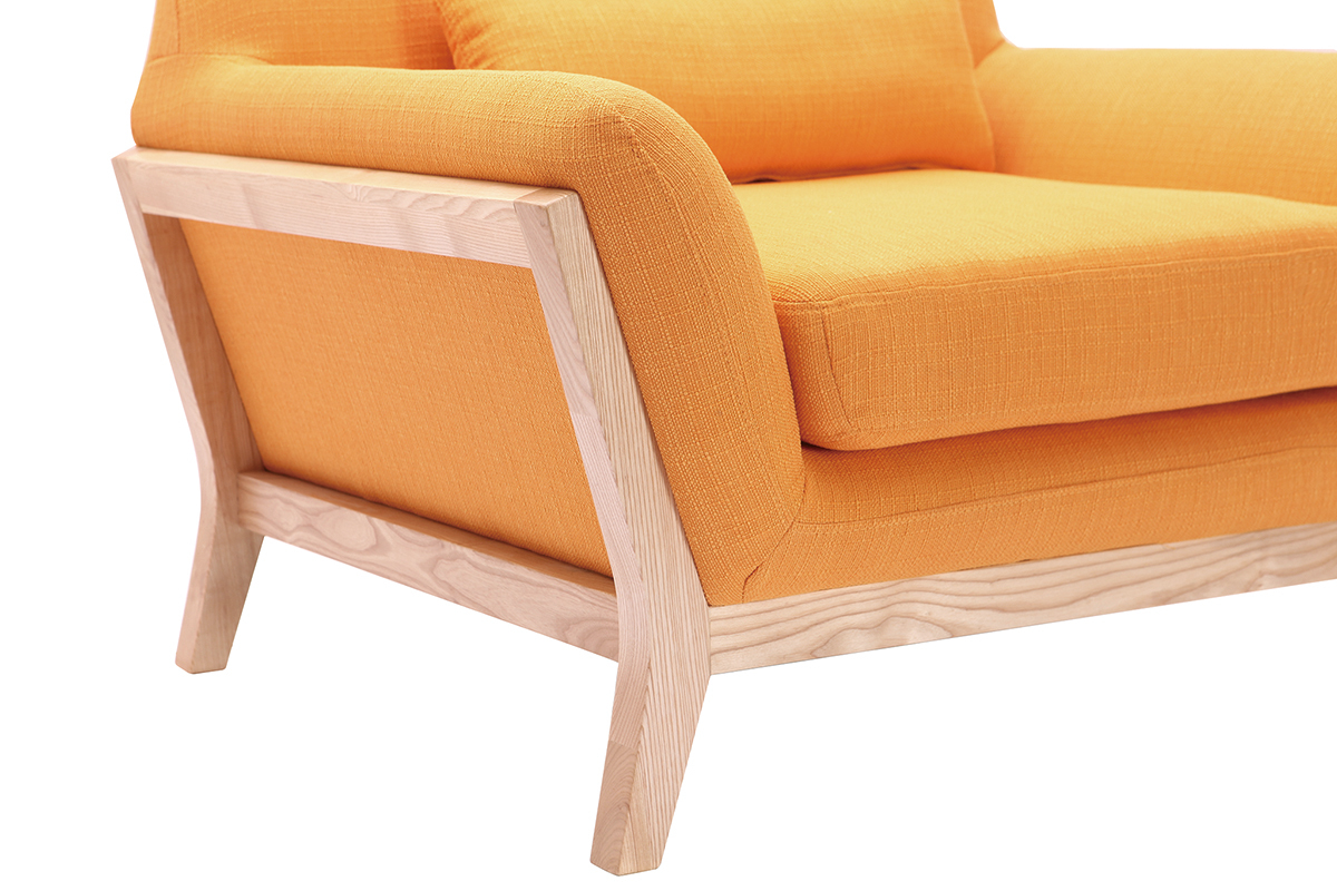 Poltrona design giallo piedi legno YOKO