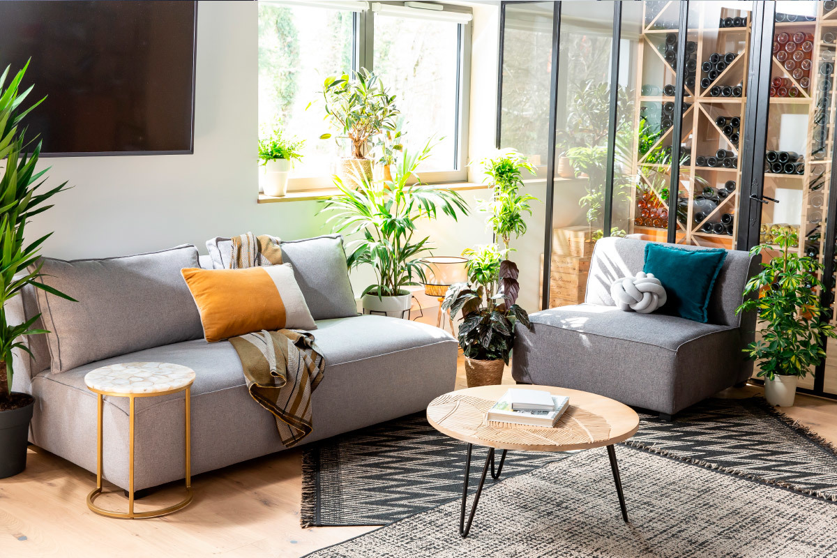 Poltrona design in tessuto grigio chiaro PLURIEL