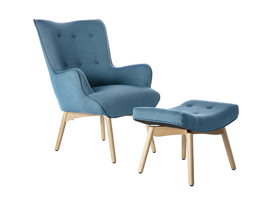 Poltrona design scandinava con poggiapiedi blu petrolio e legno chiaro BRISTOL