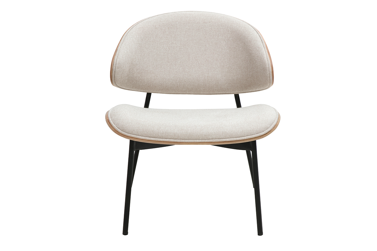 Poltrona beige in tessuto effetto velluto con piedi in metallo nero, vista frontale.